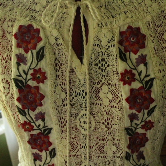 Lace top - Picture 5 of 5